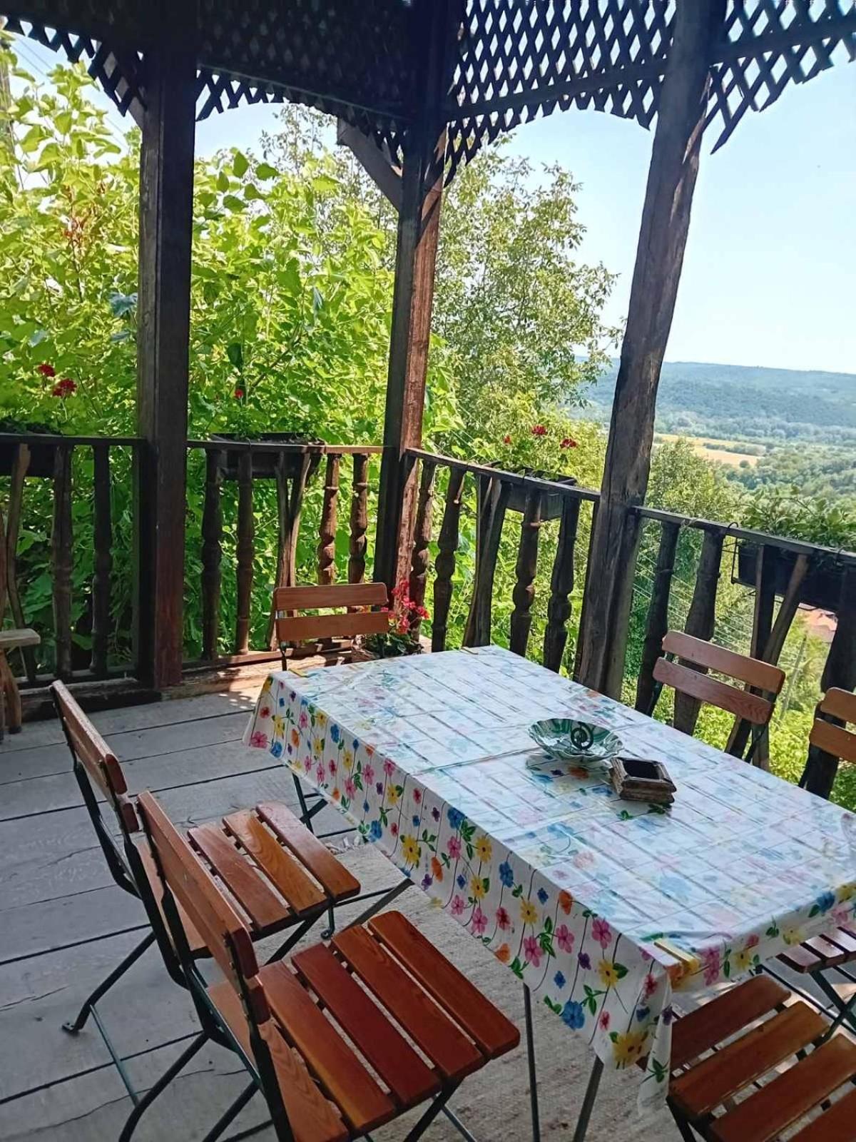 Country House Pivnica Milic Rogljevo Apartment Екстериор снимка
